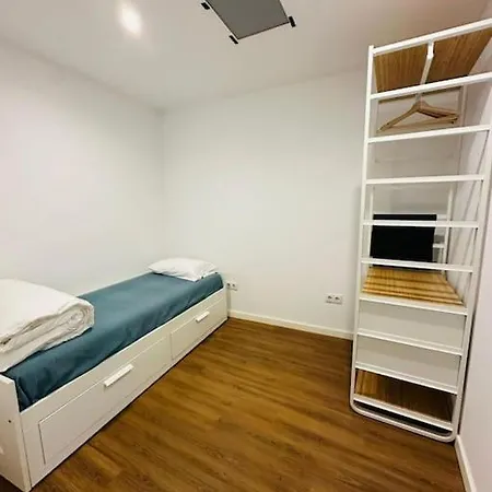 Semesterbostad Formigaguesthouse Oporto