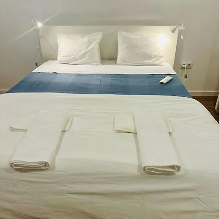 Semesterbostad Formigaguesthouse Oporto